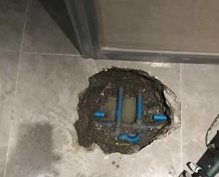 吉首阳台漏水维修公司分享下暖气管道漏水的原因有哪些